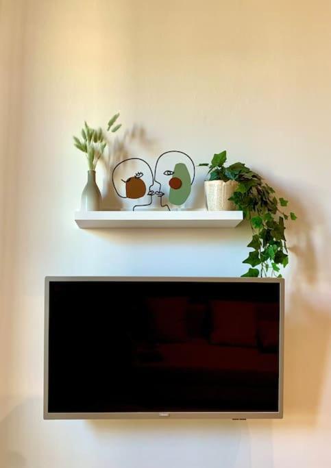 Lovely Studio Flat In Bocconi Milaan Buitenkant foto