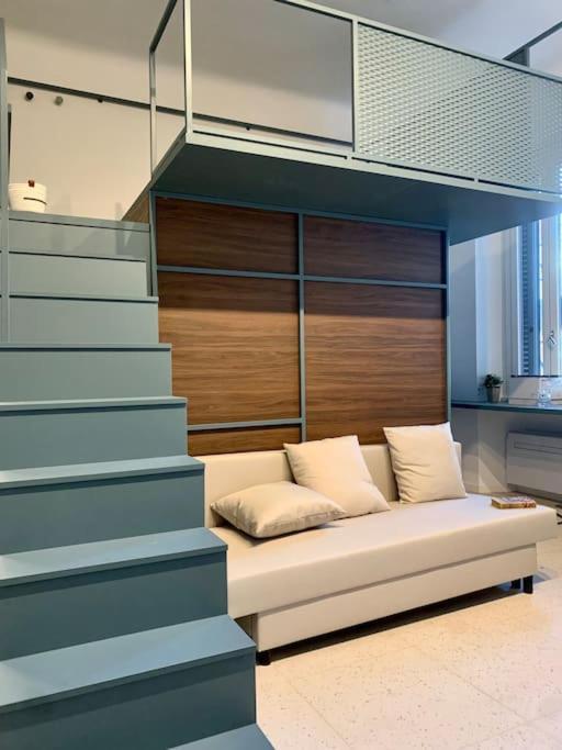 Lovely Studio Flat In Bocconi Milaan Buitenkant foto